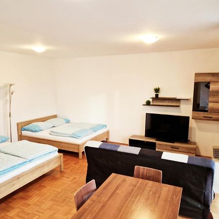 Apartments And Studios Perunika Моравске-Топлице Екстериор снимка