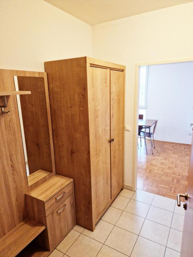 Apartments And Studios Perunika Моравске-Топлице Екстериор снимка